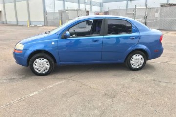 2005 Chevrolet Aveo - Photo 1 of 4