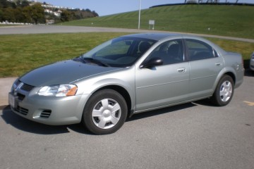 Junk 2006 Dodge Stratus Photo