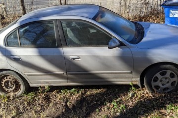 Junk 2001 Hyundai Elantra Image