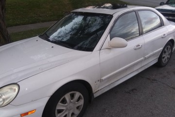 2002 Hyundai Sonata - Photo 1 of 2