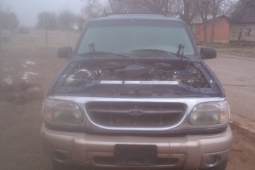 1999 Ford Explorer