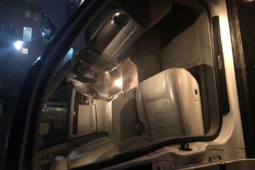 2001 Lincoln Town Car - Photo 6 of 7