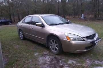 Junk 2004 Honda Accord Image