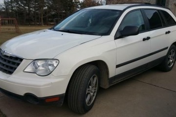 2007 Chrysler Pacifica - Photo 1 of 2