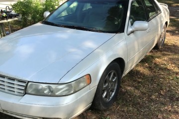 Junk 2000 Cadillac Seville Image