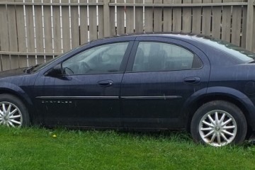 Junk 2001 Chrysler Sebring Photography