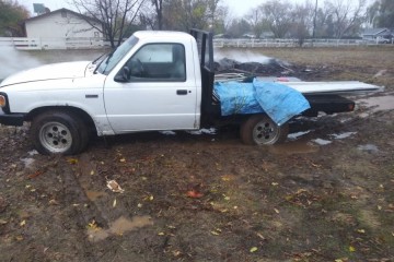 Junk 1997 Mazda B-Series Pickup Photography