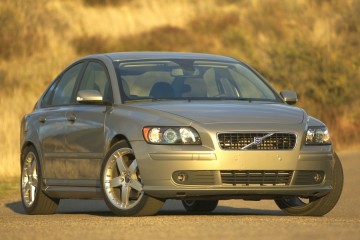 Junk 2004 Volvo S40 Photography