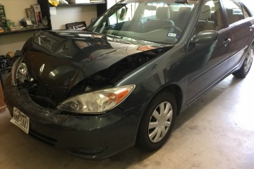 2004 Toyota Camry - Photo 1 of 2