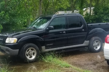 Junk 2002 Ford Explorer Sport Trac Photography