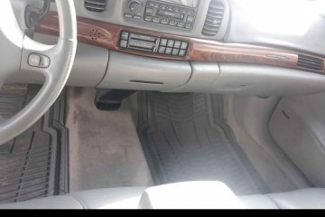 2001 Buick LeSabre - Photo 3 of 4