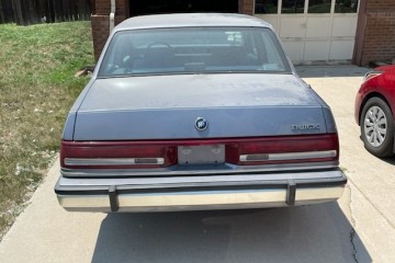 1990 Buick LeSabre - Photo 3 of 6
