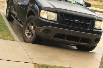 Ford Explorer Sport Trac 2005