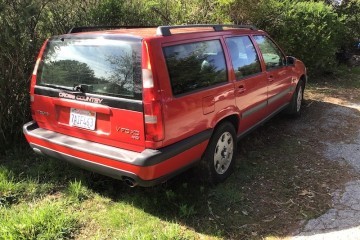 Junk 2000 Volvo V70 Image