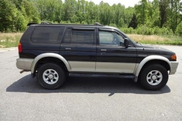 1999 Mitsubishi Montero