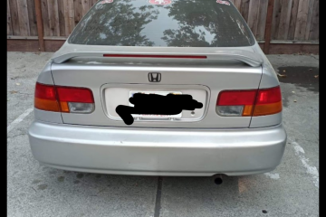 Honda Civic 1998 - Photo 1 of 2
