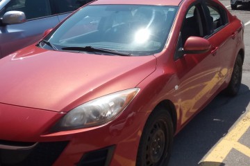 Junk 2010 Mazda 3 Photo