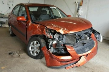 Junk 2009 Kia Rio Image