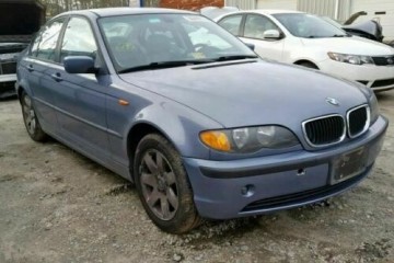 Junk 2003 BMW 3 Series Photo