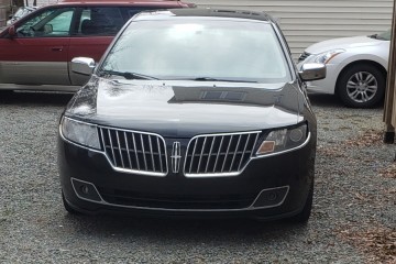 Junk 2010 Lincoln MKZ Image