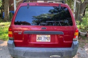 2005 Ford Escape - Photo 1 of 5