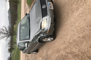 Junk 2003 Volkswagen Passat Photo