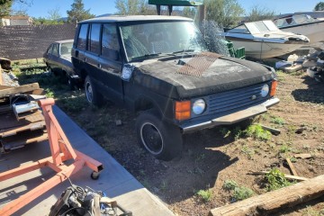 Junk 1990 Land Rover Range Rover Photography