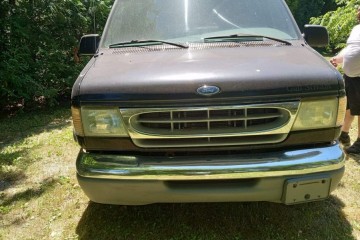 Ford E-150 1997 - Photo 3 of 9
