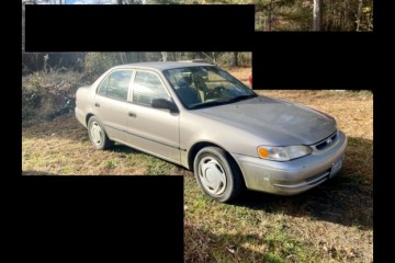 1999 Toyota Corolla - Photo 1 of 4