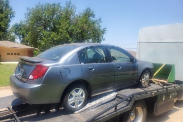 Junk Saturn ION 2006 Photography