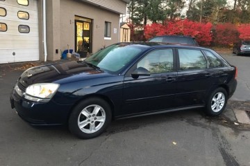 Junk 2004 Chevrolet Malibu Maxx Image