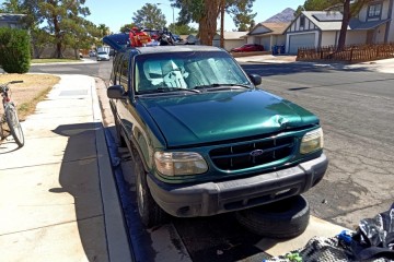 1999 Ford Explorer - Photo 4 of 4