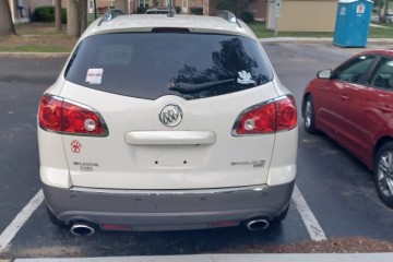 2009 Buick Enclave - Photo 1 of 4