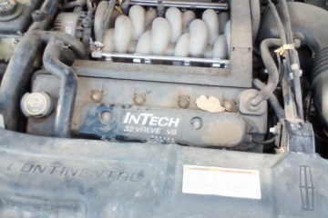 2000 Lincoln Continental