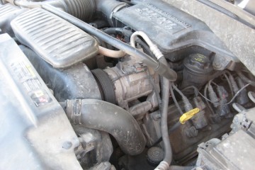 2004 Dodge Durango - Photo 3 of 5