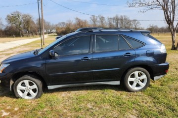 2005 Lexus RX 330 - Photo 2 of 5