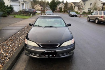 2001 Lexus ES 300 - Photo 1 of 5