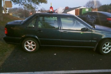 Junk 1998 Volvo S70 Image