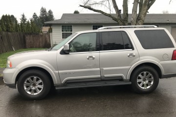 Junk 2003 Lincoln Navigator Image