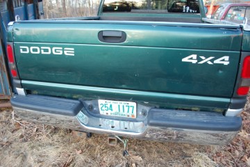 2001 Dodge Ram Pickup 1500 - Photo 2 of 4