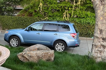 Junk 2012 Subaru Forester Photo