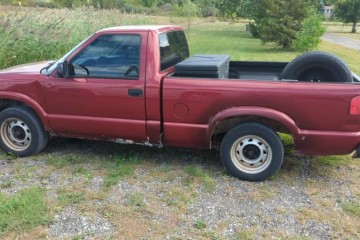 2003 Chevrolet S-10 - Photo 6 of 7