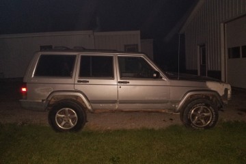 2000 Jeep Cherokee
