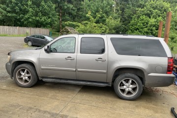 2008 Chevrolet Suburban - Photo 1 of 5