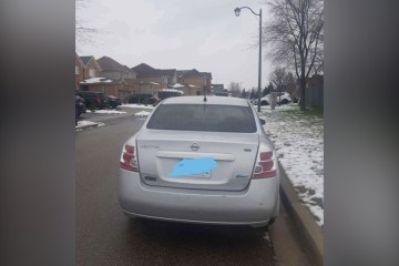 2009 Nissan Sentra - Photo 1 of 5