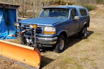 Junk 1992 Ford F-150 Photography