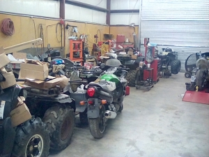 SMIITH CYCLE SALVAGE / CRAIGS POWER HOUSE (Image 3 of 4)